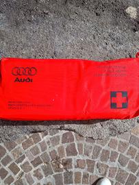 Kit pronto soccorso - First aid kit Audi TT origin