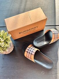 Ciabatte Burberry taglia 44