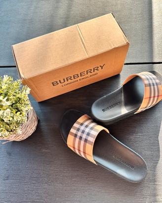 Ciabatte Burberry taglia 44