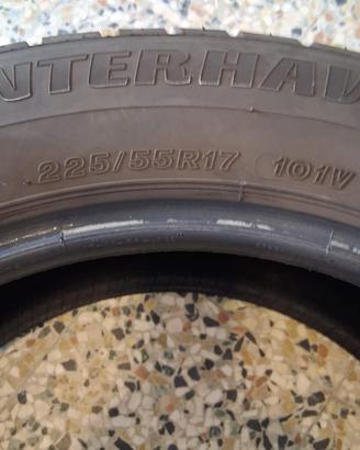 4 Gomme invernali 225/55 R 17