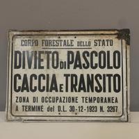 Insegna Di Divieto Forestale Vintage