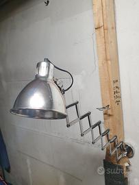 lampada a muro  a soffietto 