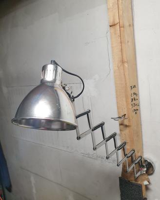 lampada a muro  a soffietto 