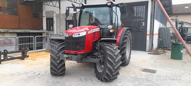 Trattore Massey Ferguson 4708 M 80 Hp