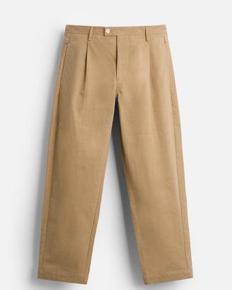 Pantaloni in cotone e lino con pieghe ZARA