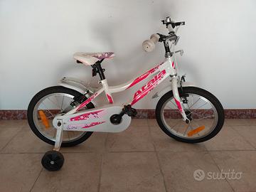 Bicicletta con rotelle