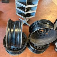 Set 4 cerchi adatti a Nissan e Renault