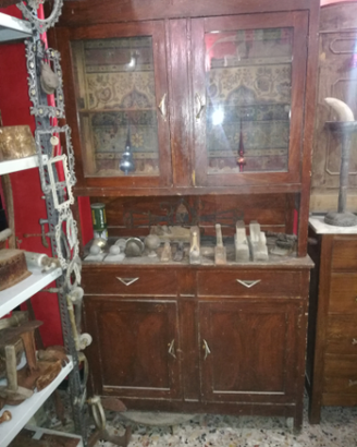 Credenze d'antiquariato