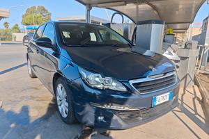 Peugeot 308 Active Berlina 2016
