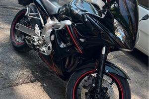 Yamaha Fazer 600 sport