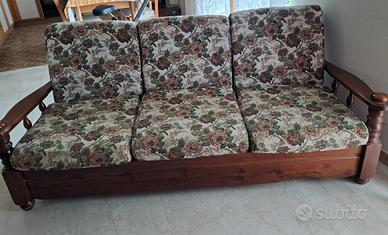 Divano letto e 2 poltrone
