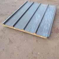 PEZZI DI PANNELLI DA TETTO