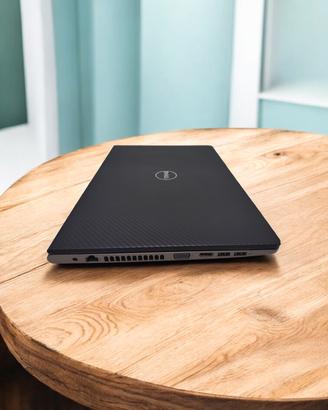 Notebook Dell 15,6" black carbon molto bello 