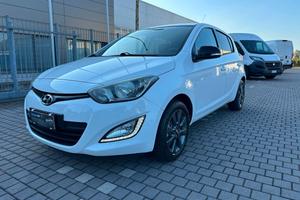 HYUNDAI - i20 - 1.2 5p. Go Brasil