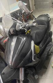 Piaggio Beverly 250