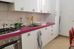 Disponibile 1 stanza su appartamento con 4 stanze