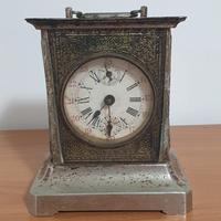 Sveglia da tavolo meccanica, spesso defini