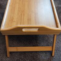 tavolino vassoio richiedibile in legno portatile