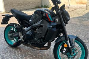 Moto YAMAHA MT-09