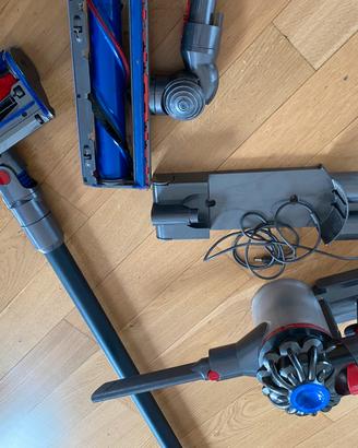 Dyson v8