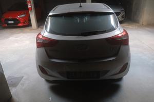 hiunday 1.6 16v 120cv anno 2013