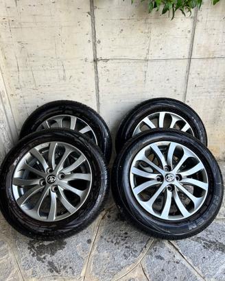 4 ruote complete 175/65 R15 – pneumatici Nexen