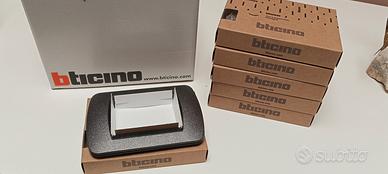 Placche BTicino living light grafite