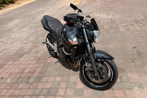 Suzuki gsr 600