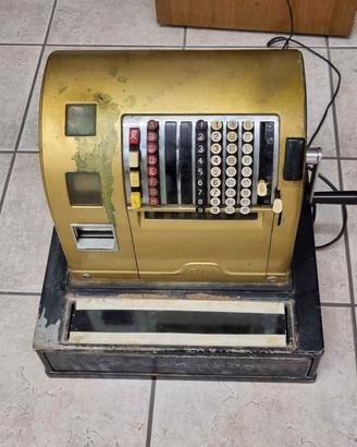 Registratore di cassa degli anni '50, marca RIV