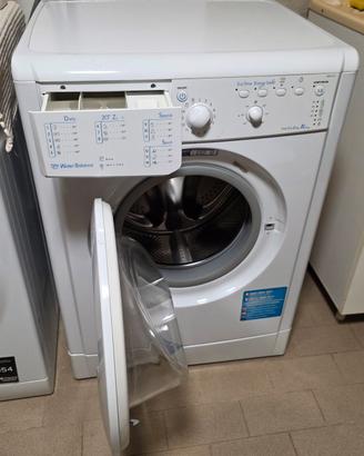 Lavatrice Indesit IWB51251
