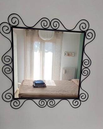 specchio in ferro battuto 