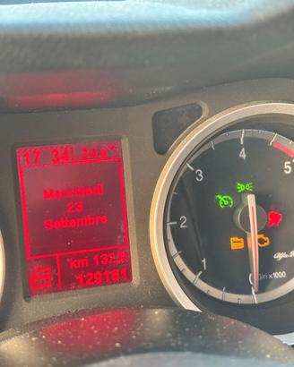 ALFA ROMEO 159 JTDM 2.4   5000€  POCO TRATTABILI