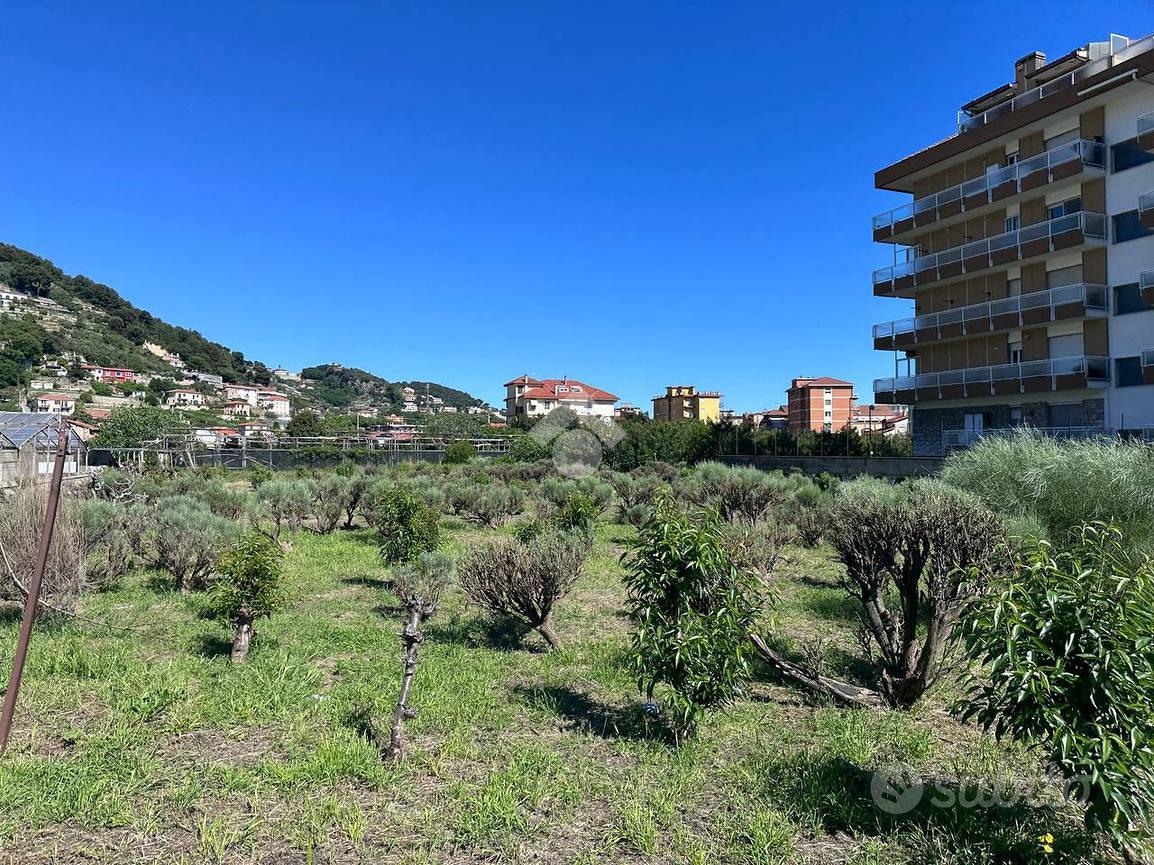 TER. RESIDENZIALE A CAMPOROSSO - Vista 2