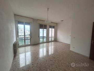 Appartamento con posto auto in località Dosso