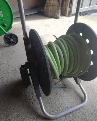 Carrello per irrigazione con gomma
