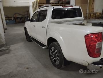 NISSAN NAVARA