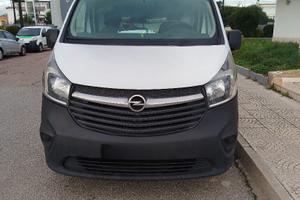 Opel vivaro b van