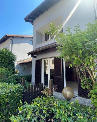 Villetta a schiera di 147 m² con 5 locali e box au