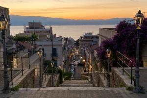 Al centro. Anche uso transitorio