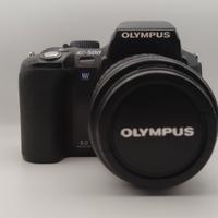 Olympus E-500 eVolt con due ottiche Zuiko