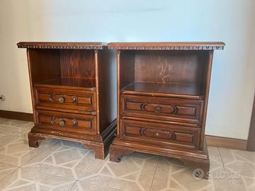 COMODINI in legno