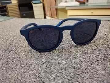 occhiali da sole  con lente polarizzata 