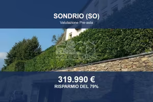 Immobile in asta di 923 m² con più di 5 locali e b