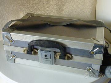 Valigetta Le Roncato Ciak rigida in alluminio