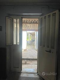 Casa indipendente con giardino