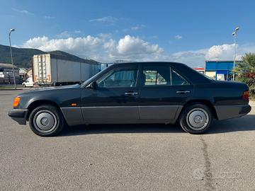 Mercedes-benz 200 D Targa oro 1990
