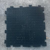 Piastrelle PVC 50x50x8 mm  16 m² (64 pz)+18 bordi