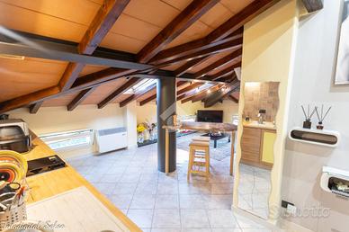 2 LOCALI A PARMA