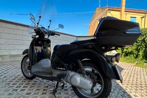 Scooter Aprilia Scarabeo 150