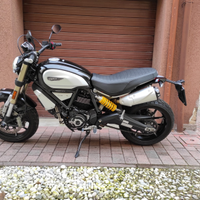 Ducati scrambler 1100